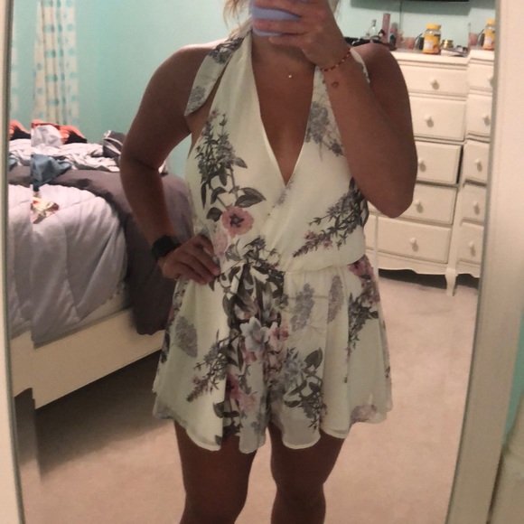 Romper - Picture 3 of 4